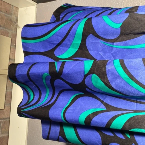 MAGGY LONDON - dress: floral lined bottom and black stretchy strappy top - 16 - Picture 12 of 16